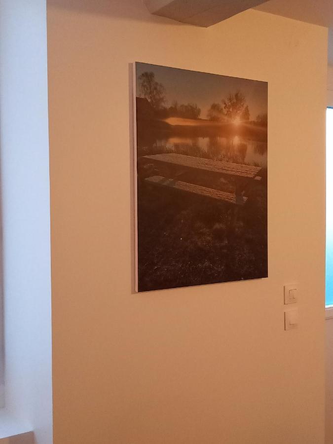 Le Blason Du Poete Mayet Esterno foto